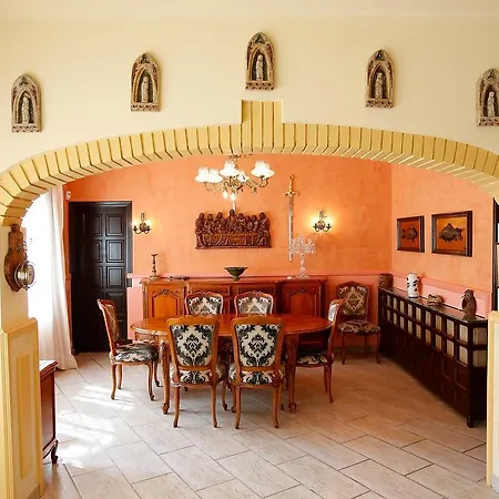 Palacio De Verano